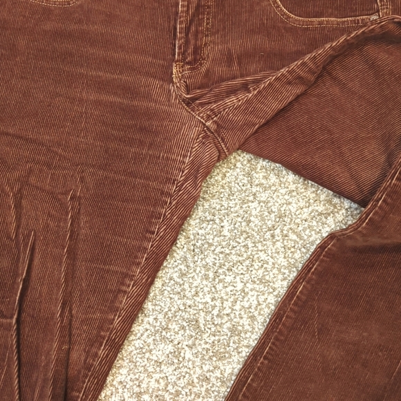 Hollister Brown Stretch cords size 9 - Picture 4 of 4